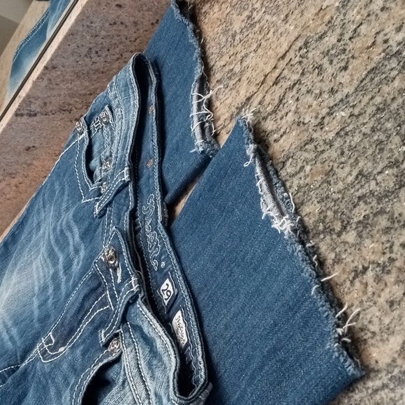 Miss Me Women's Blue Boot Cut Jeans with Raw Hem Size 29 - Picture 10 of 16